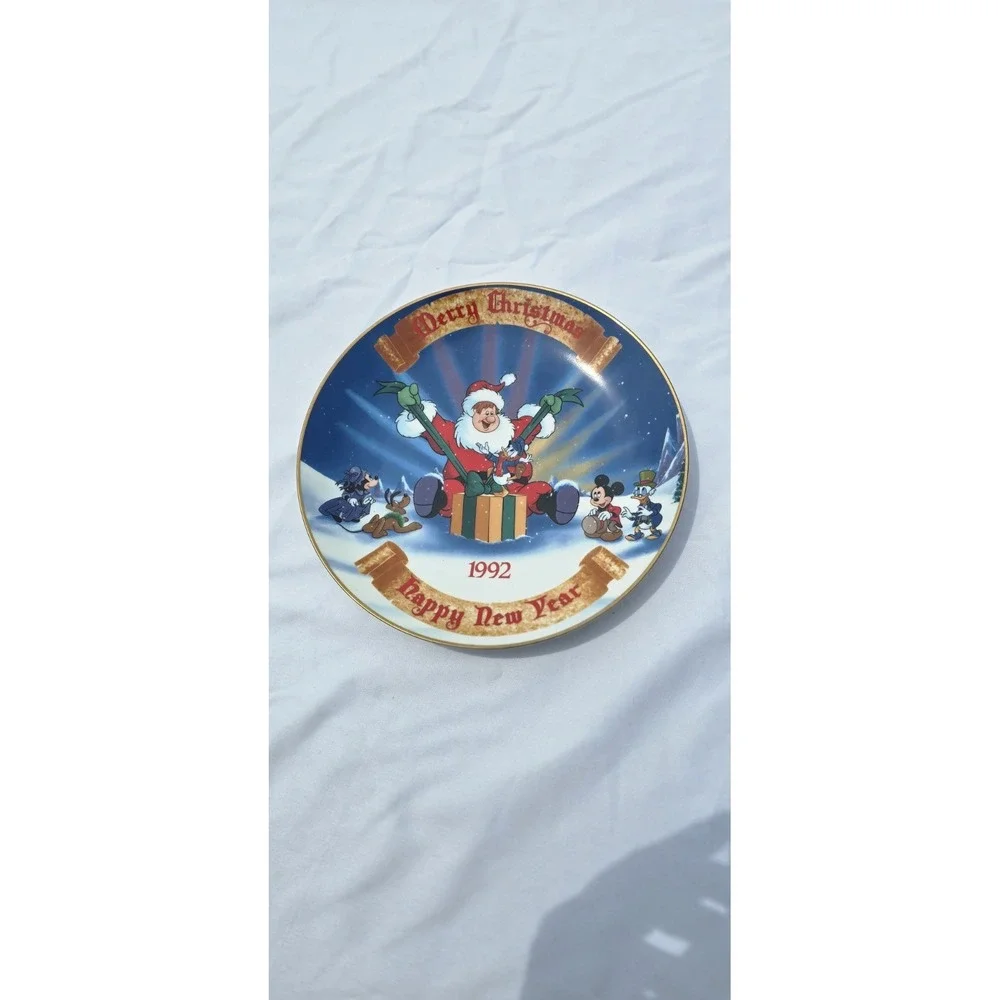 1992 Disney Merry Christmas Happy New Year Mickey Donald Plate Disneyland World